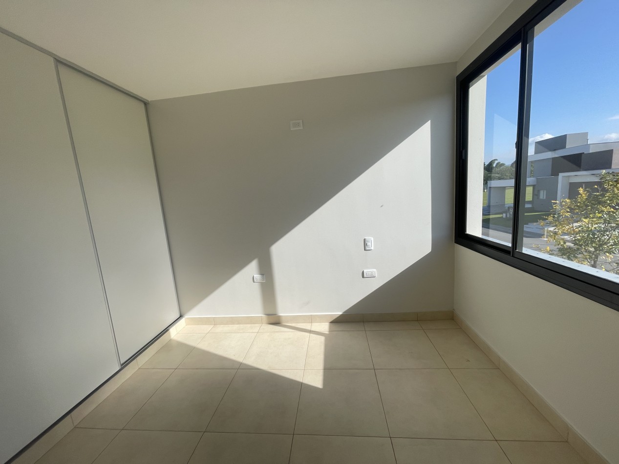 CASA EN VENTA THE POINT COUNTRY - LOTE CENTRAL 