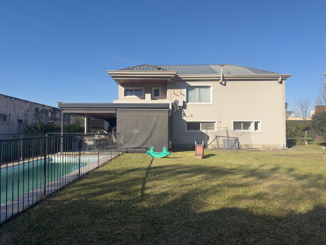 Casa en Country Del Pilar con pileta, galeria y opcion a 4 dormitorios