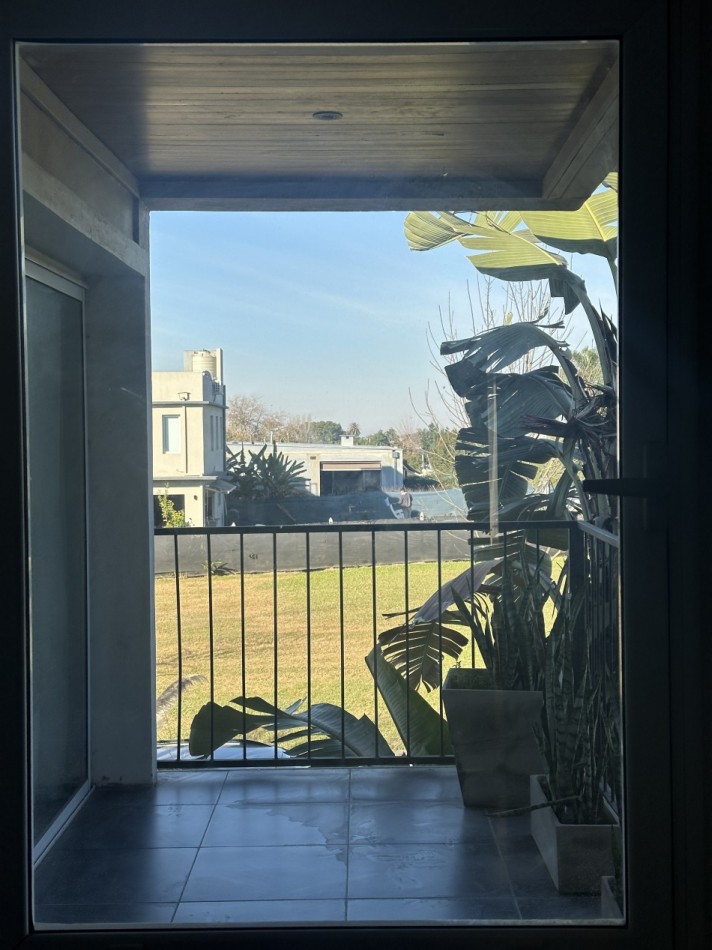 Casa en Country Del Pilar con pileta, galeria y opcion a 4 dormitorios