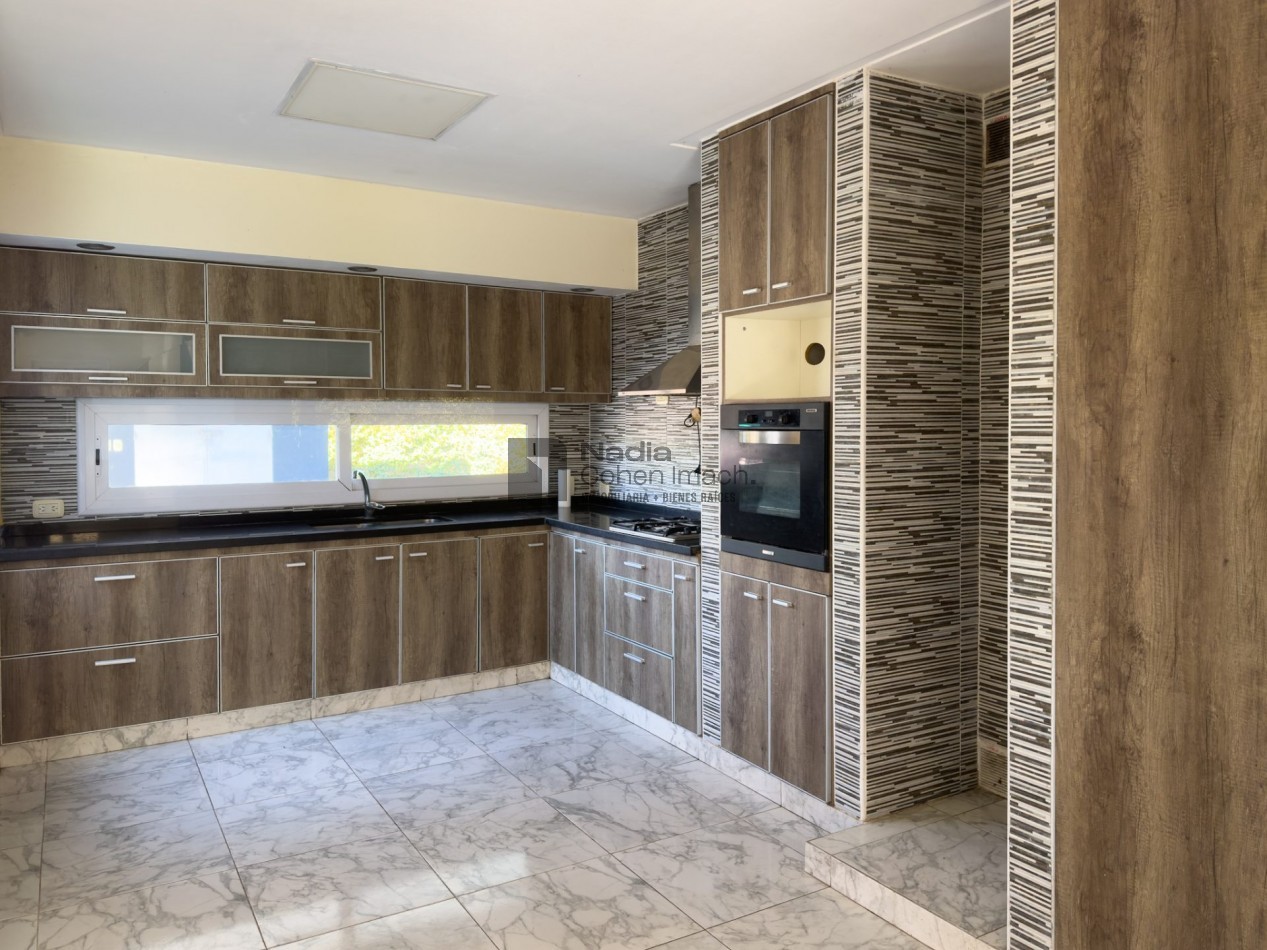Casa Premium en Venta - Plaza Peru 