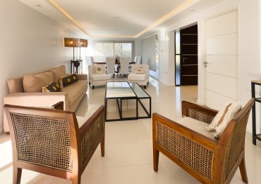 Casa en Country Del Pilar con pileta, galeria y opcion a 4 dormitorios